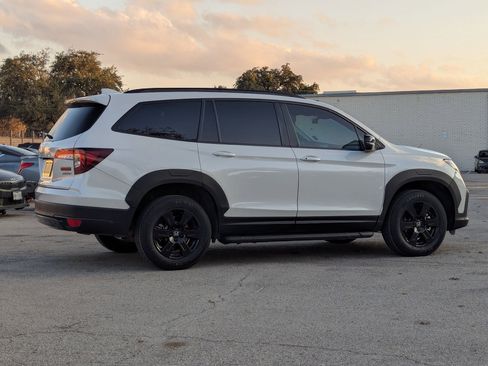 Used 2022 Honda Pilot TrailSport image 4