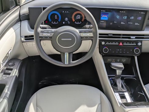 New 2026 Hyundai Tucson SEL FWD image 14