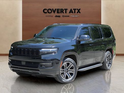 Used 2023 Jeep Wagoneer Series II AWD/4WD image 1