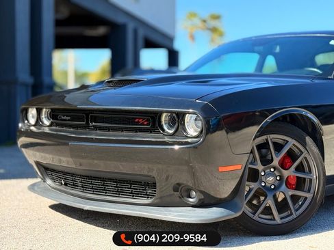 Used 2019 Dodge Challenger R/T Scat Pack w/ Driver Convenience Group image 2