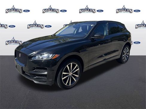 Used 2020 Jaguar F-PACE Premium image 3