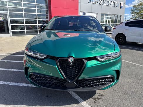 Used 2024 Alfa Romeo Tonale Veloce w/ Active Assist Package AWD/4WD image 3