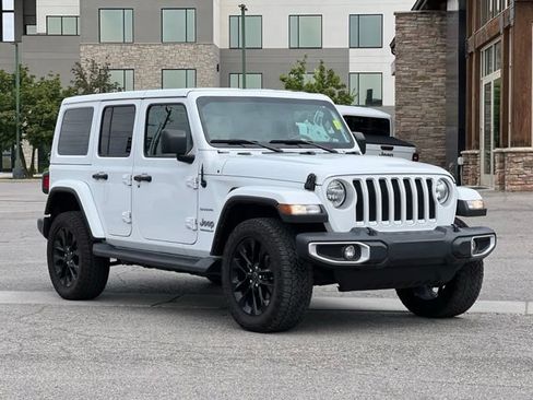 Used 2023 Jeep Wrangler Unlimited Sahara w/ Cold Weather Group AWD/4WD image 1