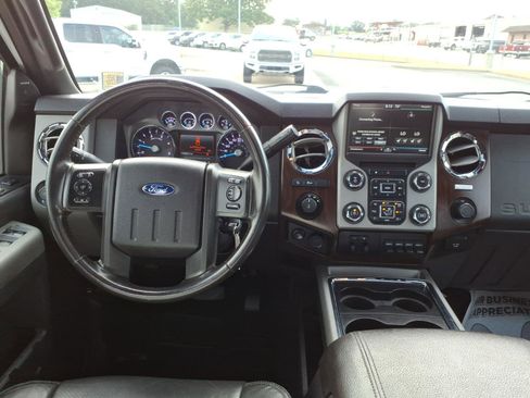 Used 2016 Ford F350 Lariat w/ Lariat Ultimate Package AWD/4WD image 11