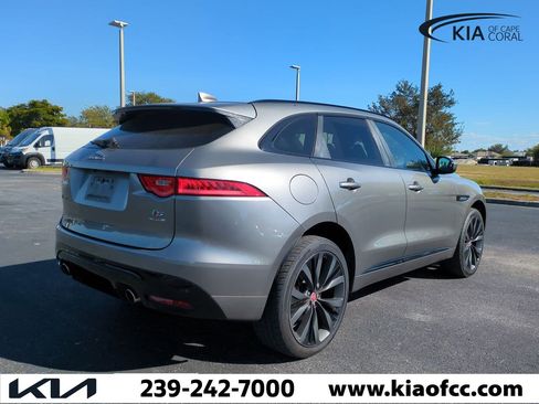 Used 2019 Jaguar F-PACE S image 5