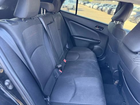 Used 2017 Toyota Prius Two w/ Carpet Mat Package image 16