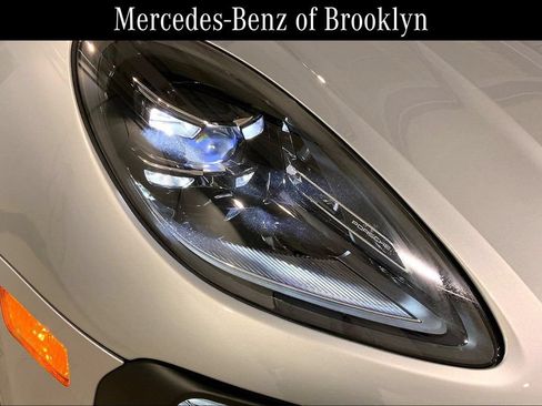 Used 2025 Porsche Macan S AWD/4WD image 27