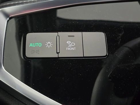 New 2025 Audi Q3 2.0T Premium image 23