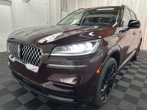 Used 2023 Lincoln Aviator Reserve w/ Equipment Group 201A AWD/4WD image 2