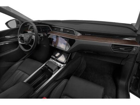 Used 2019 Audi e-tron Prestige w/ Prestige Package AWD/4WD image 15