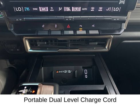 Used 2024 GMC Hummer EV 3X AWD/4WD image 48