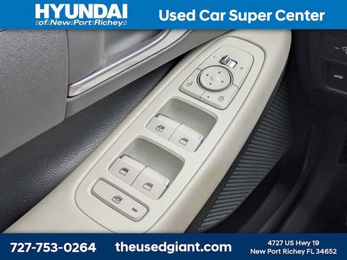 Used 2023 Hyundai Sonata SE w/ Preferred Accessory Package FWD image 24