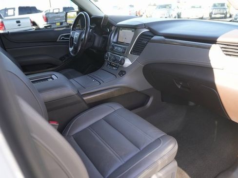 Used 2018 GMC Yukon Denali image 17