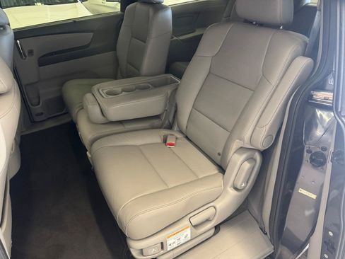 Used 2017 Honda Odyssey EX-L image 6