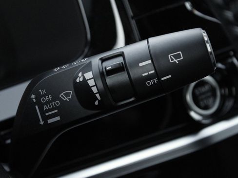 Certified 2023 Nissan Pathfinder Platinum image 39