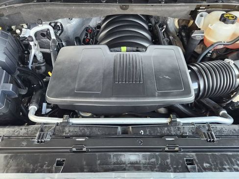 Used 2025 Chevrolet Silverado 1500 LT Trail Boss w/ Convenience Package II AWD/4WD image 33