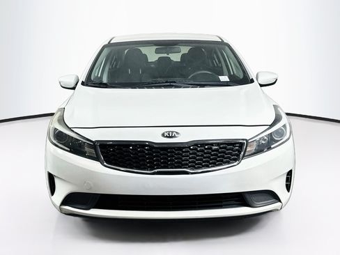 Used 2018 Kia Forte LX FWD image 2