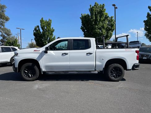 Used 2021 Chevrolet Silverado 1500 LT Trail Boss w/ Bed Protection Package AWD/4WD image 2