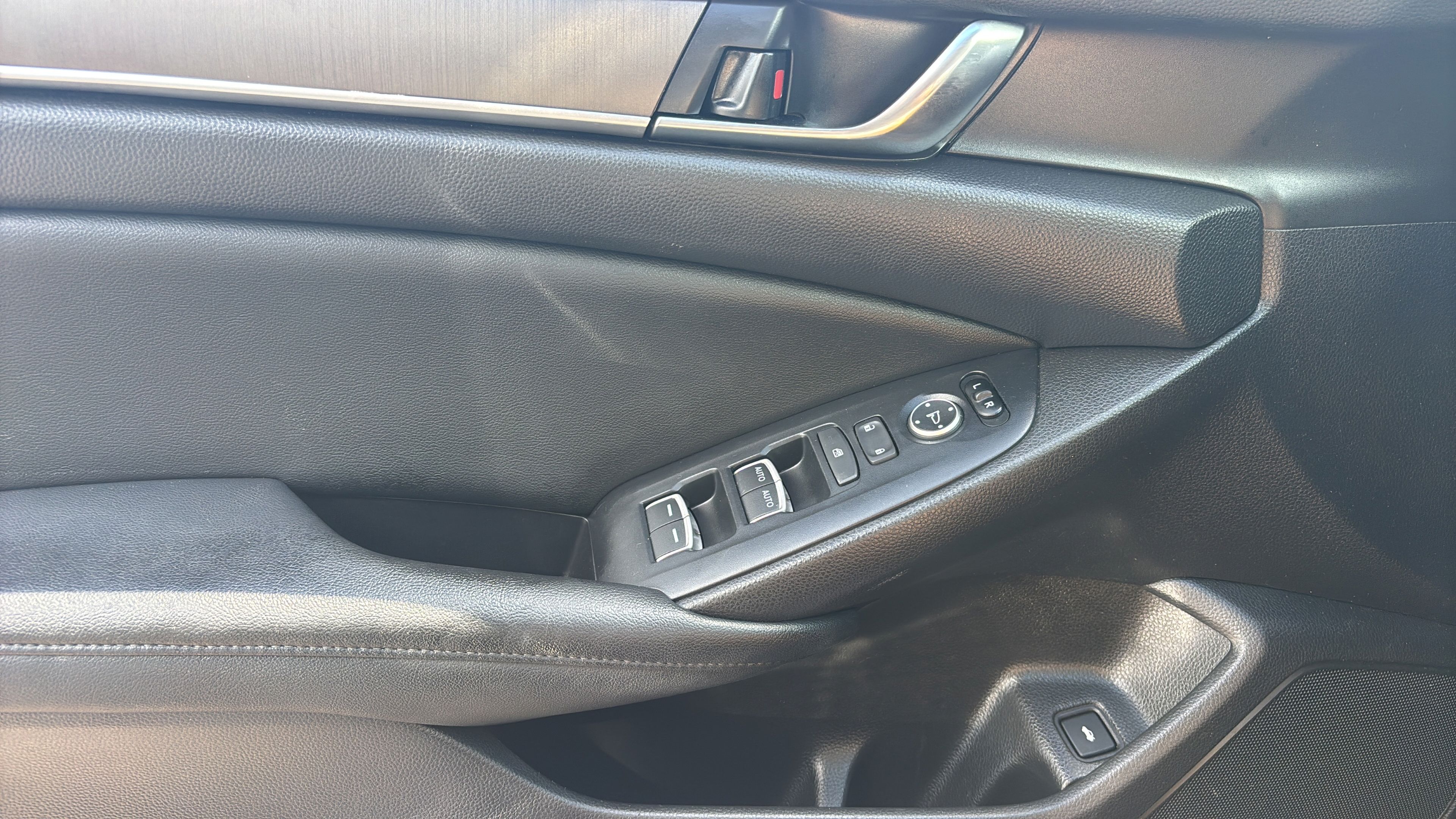 Certified 2020 Honda Accord LX image 17