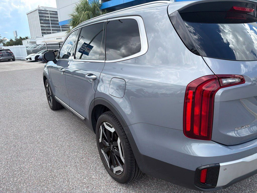 Used 2024 Kia Telluride S w/ S Sunroof Package AWD/4WD image 7