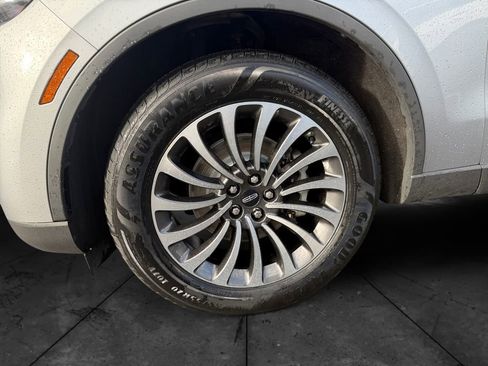 Used 2023 Lincoln Aviator Reserve image 14