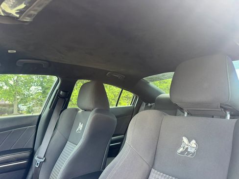 Used 2019 Dodge Charger Scat Pack RWD image 15
