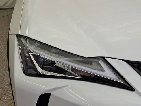 Used 2019 Lexus UX 250h w/ Premium Package AWD/4WD image 28