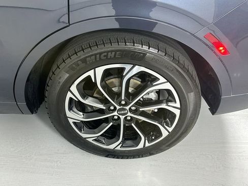 Used 2024 Lincoln Nautilus Reserve w/ Equipment Group 202A image 32