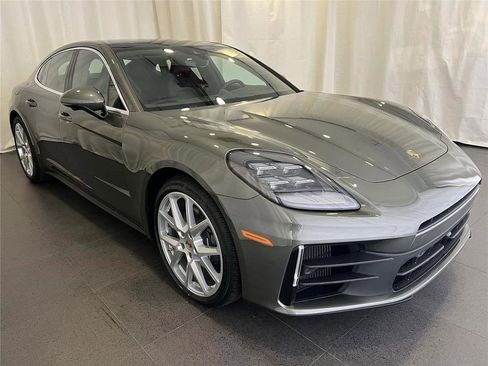 New 2026 Porsche Panamera 4 image 7