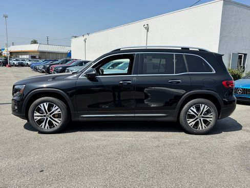 New 2025 Mercedes-Benz GLB 250 image 8