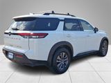 Used 2022 Nissan Pathfinder SV image 4