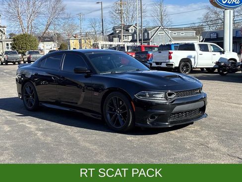 Used 2019 Dodge Charger Scat Pack image 3