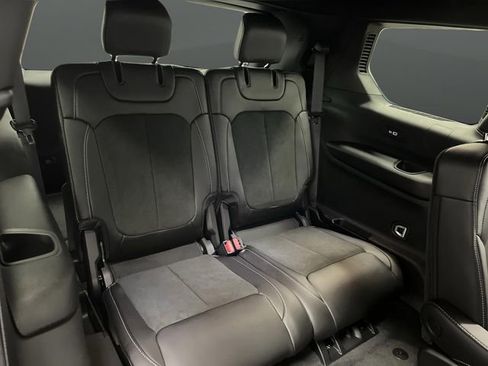 New 2025 Jeep Grand Cherokee L Altitude image 31