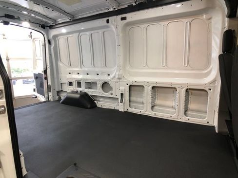 New 2026 Ford Transit 250 148 Medium Roof RWD image 21