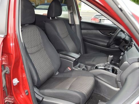Used 2018 Nissan Rogue SV AWD/4WD image 29
