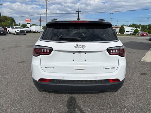 Used 2024 Jeep Compass Limited image 7