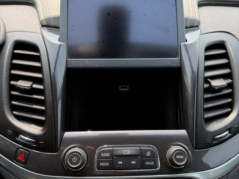 Used 2014 Chevrolet Impala LT FWD image 21