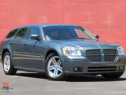 Used 2005 Dodge Magnum R/T w/ Convenience Group II