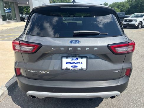 Used 2023 Ford Escape Platinum AWD/4WD image 4