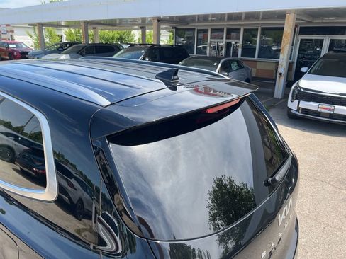 Used 2025 Kia Telluride S AWD/4WD image 36