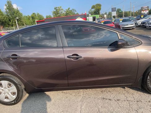 Used 2018 Kia Forte LX image 4