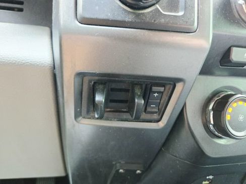 Used 2015 Ford F250 XL w/ Power Equipment Group AWD/4WD image 25