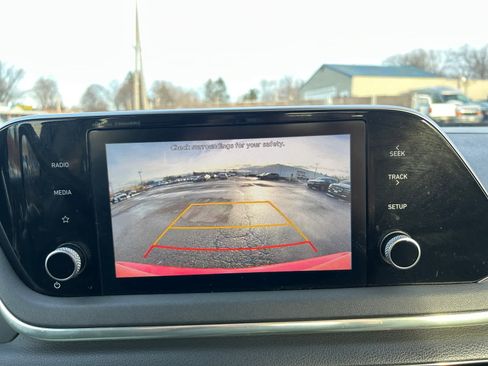 Used 2022 Hyundai Sonata SEL w/ Convenience Package image 17