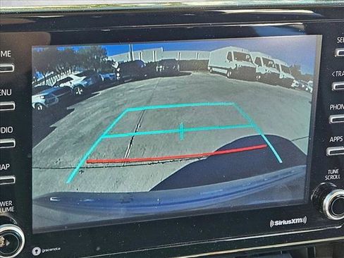 Used 2021 Toyota Corolla LE image 9