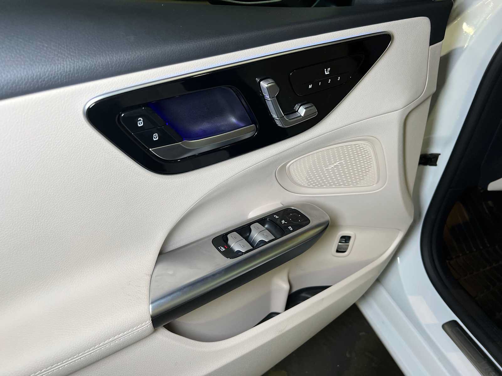 Certified 2026 Mercedes-Benz C 300 4MATIC Sedan image 23