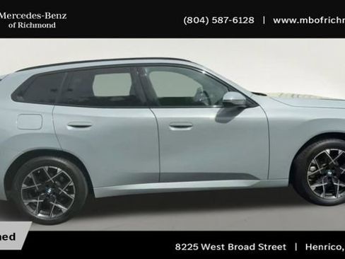 Used 2025 BMW X3 xDrive30i AWD/4WD image 3
