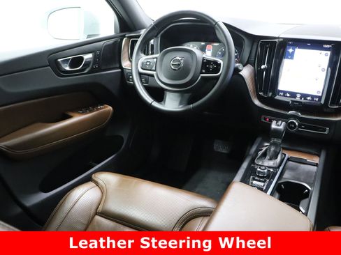 Used 2021 Volvo XC60 T5 Inscription w/ Advanced Package image 34