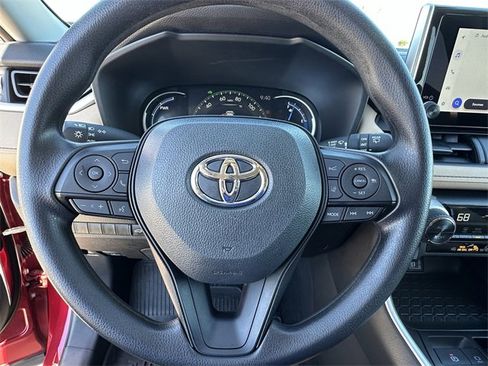 Used 2024 Toyota RAV4 XLE image 12