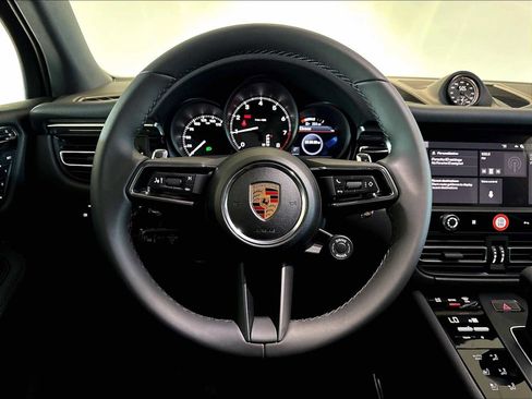 New 2026 Porsche Macan AWD/4WD image 15
