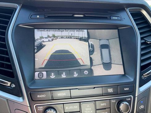 Used 2017 Hyundai Santa Fe Limited AWD/4WD image 29